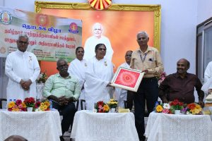 BK Beena, Service Cordinator,Brahma Kumaris Offering Godly Gift to Mr Ravindranath, Deputy Director of Differently Abled Persons Commissionerate ,Tamilnadu